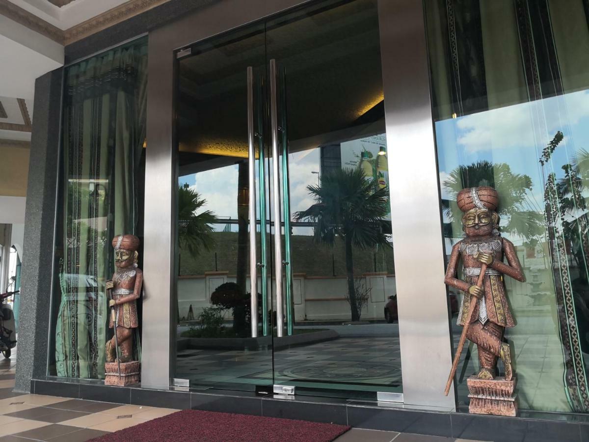 Tc Inn Business Hotel @ Seri Kembangan Exterior photo